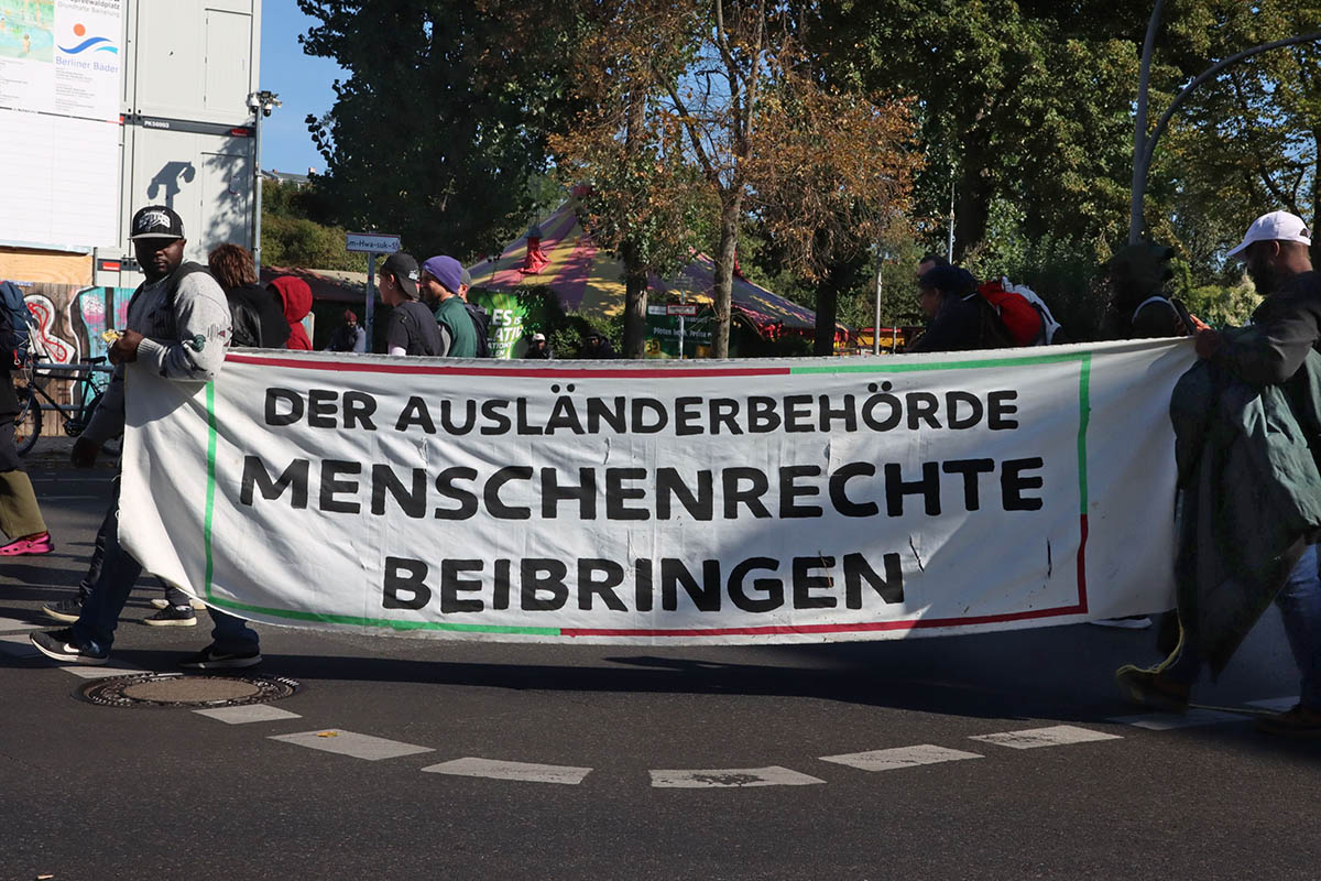 Rassistische und antiziganistische Hetze: Medienkampagne fordert schärfere Abschiebepraxis in Köln